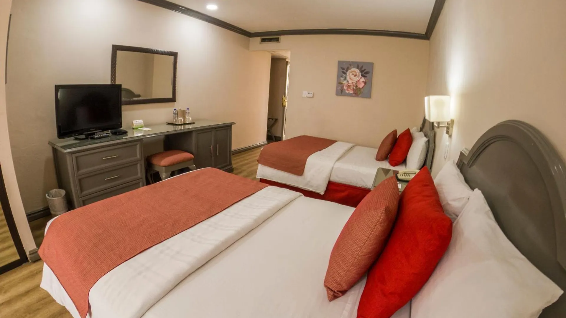 Hotel Santander Plaza Guatemala City 3*,  Guatemala